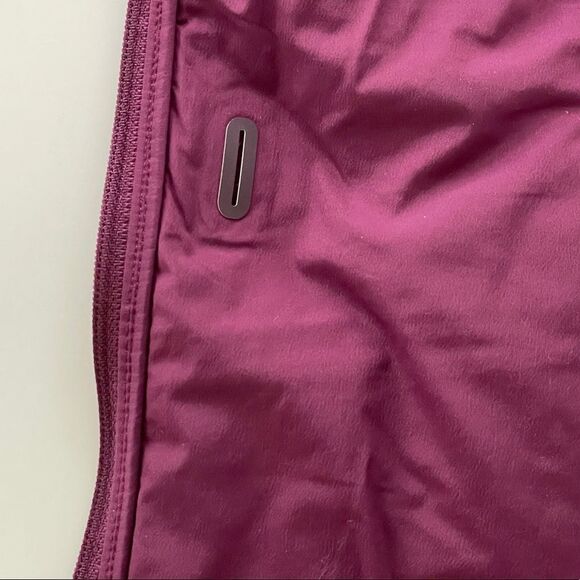 Lululemon Run For Cold Vest Plum Size 2 - Picture 14 of 15